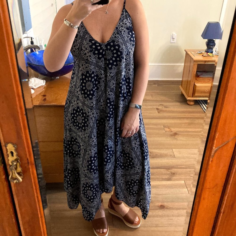 Bacio Handkerchief Dress - Picture 6 of 6